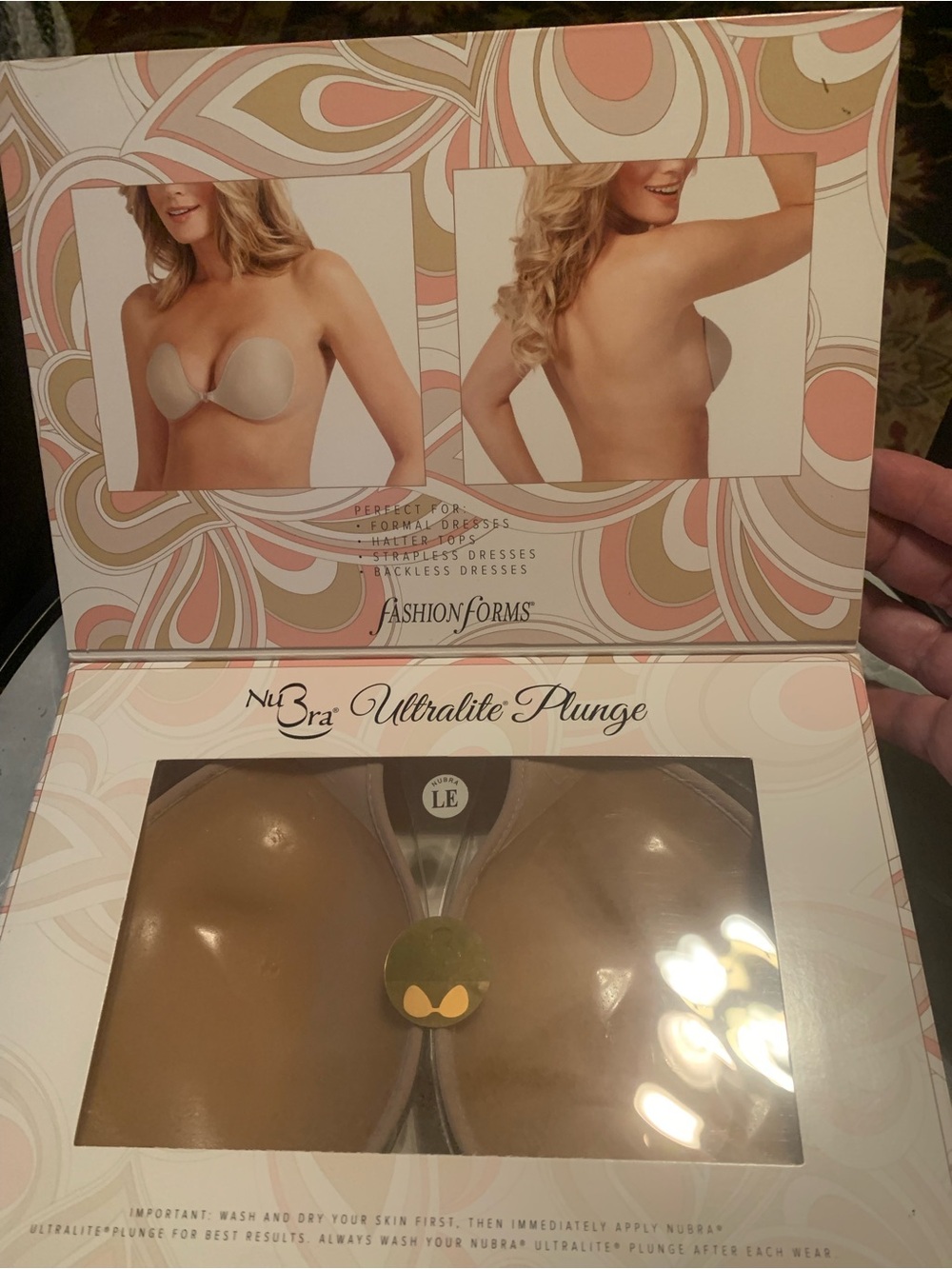 NuBra Ultralite Plunge Adhesive Bra - Nude/Tan